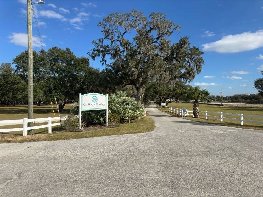 219 Oak Harbor Cp a Haines City, FL Mobile or Manufactured Home for Sale